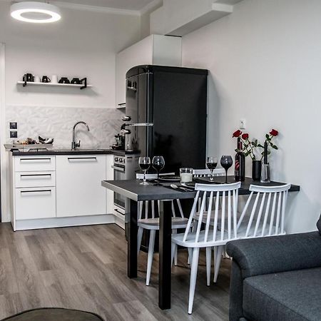 Escape Luxury Apartment ナフプリオ エクステリア 写真