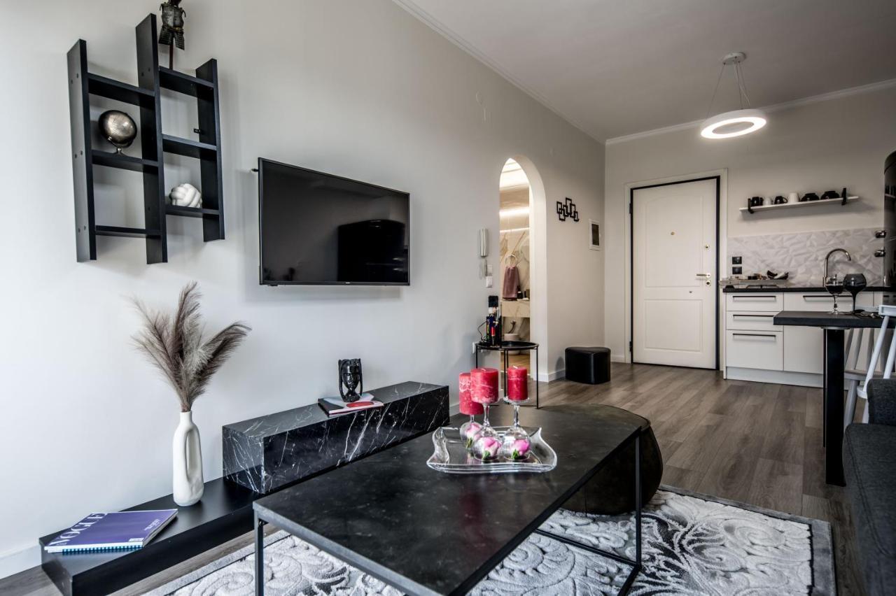 Escape Luxury Apartment ナフプリオ エクステリア 写真