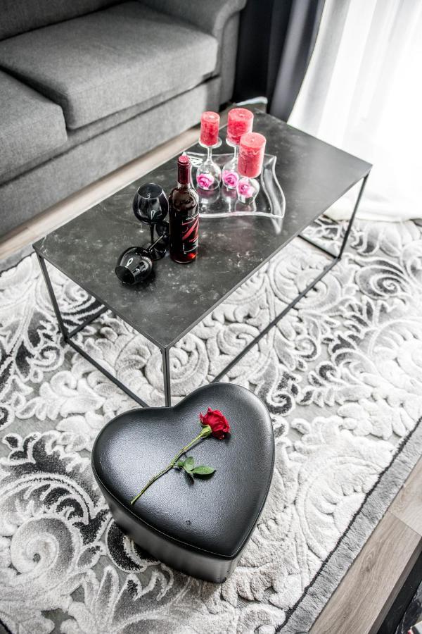 Escape Luxury Apartment ナフプリオ エクステリア 写真