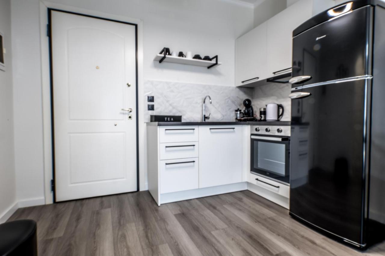 Escape Luxury Apartment ナフプリオ エクステリア 写真