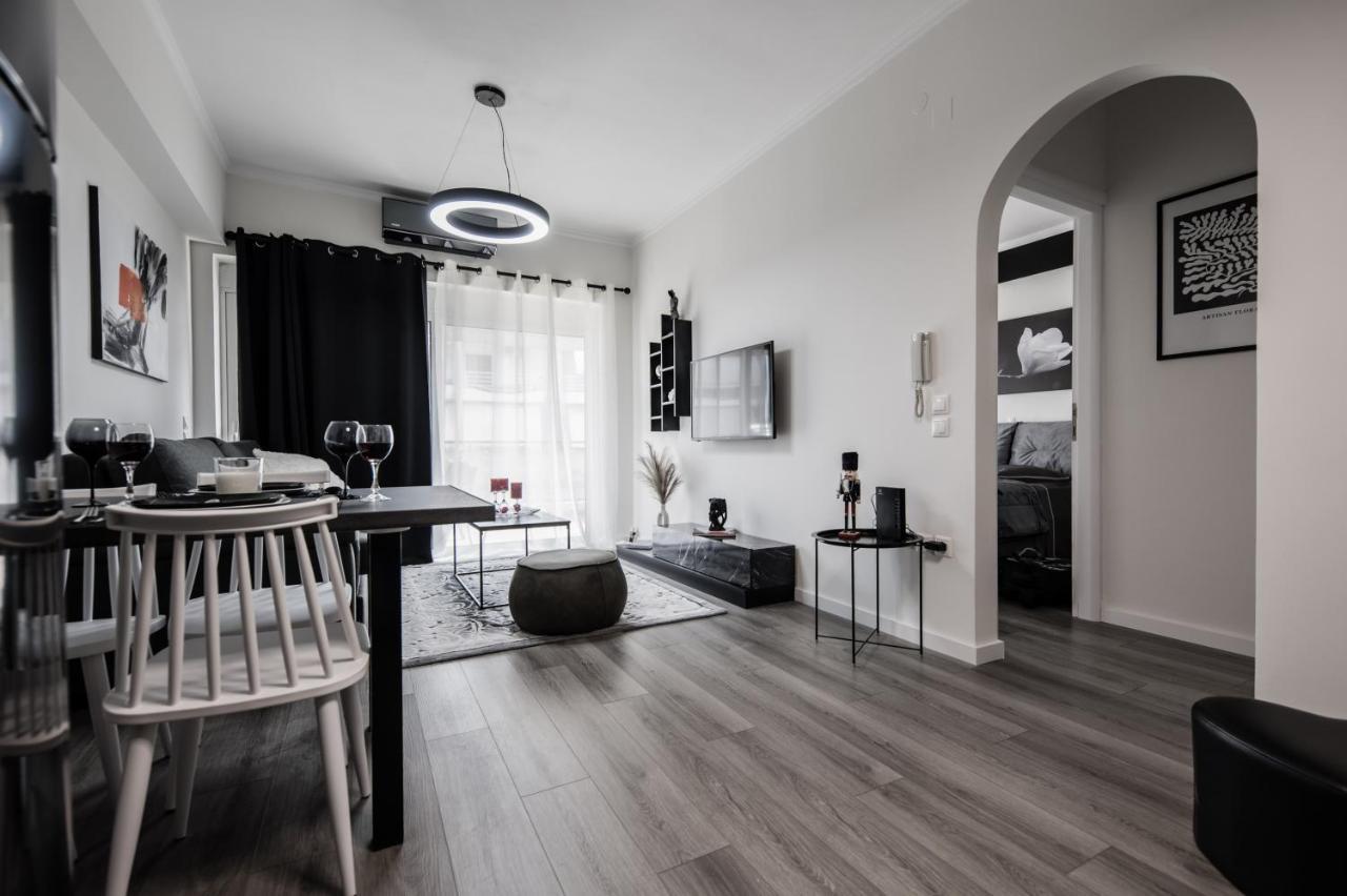 Escape Luxury Apartment ナフプリオ エクステリア 写真