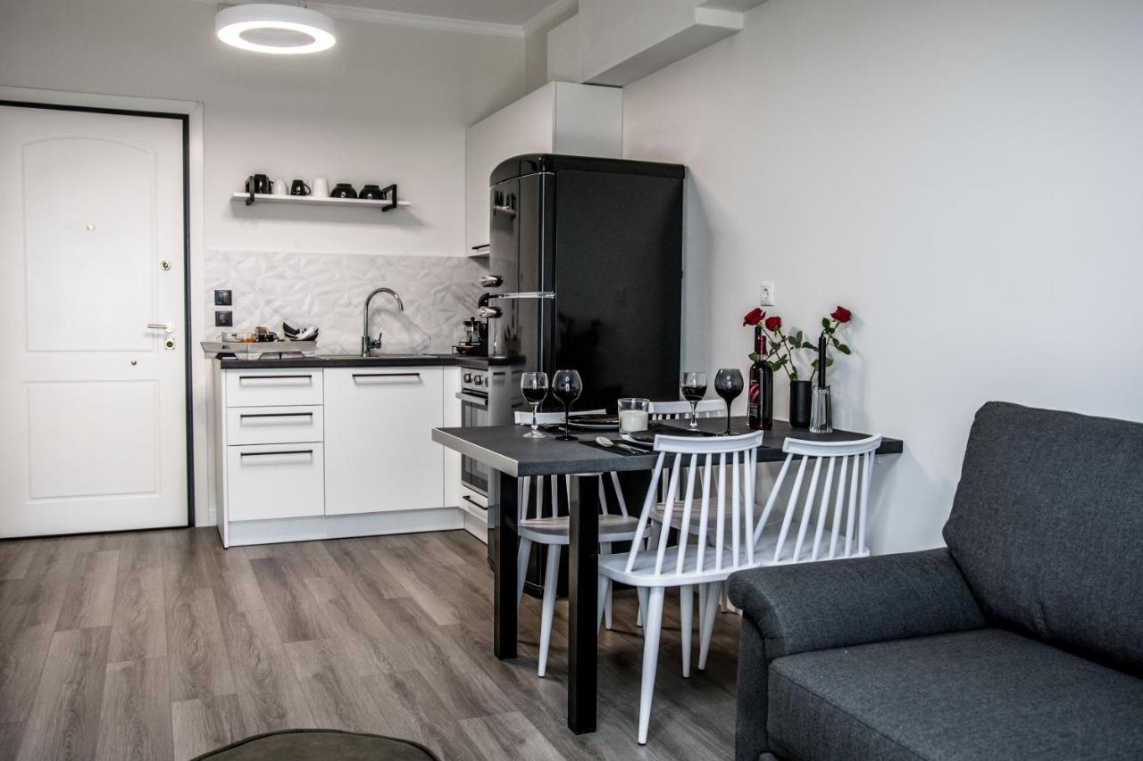 Escape Luxury Apartment ナフプリオ エクステリア 写真