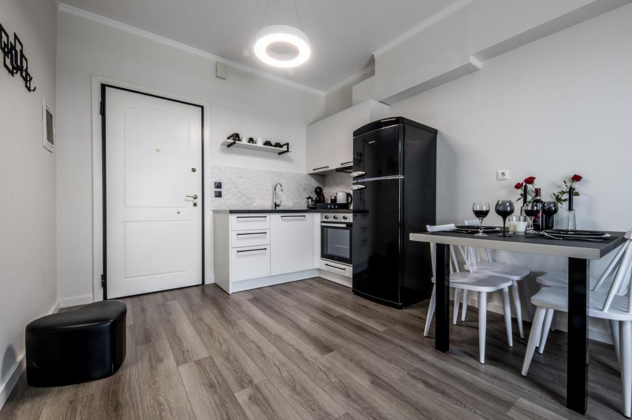 Escape Luxury Apartment ナフプリオ エクステリア 写真