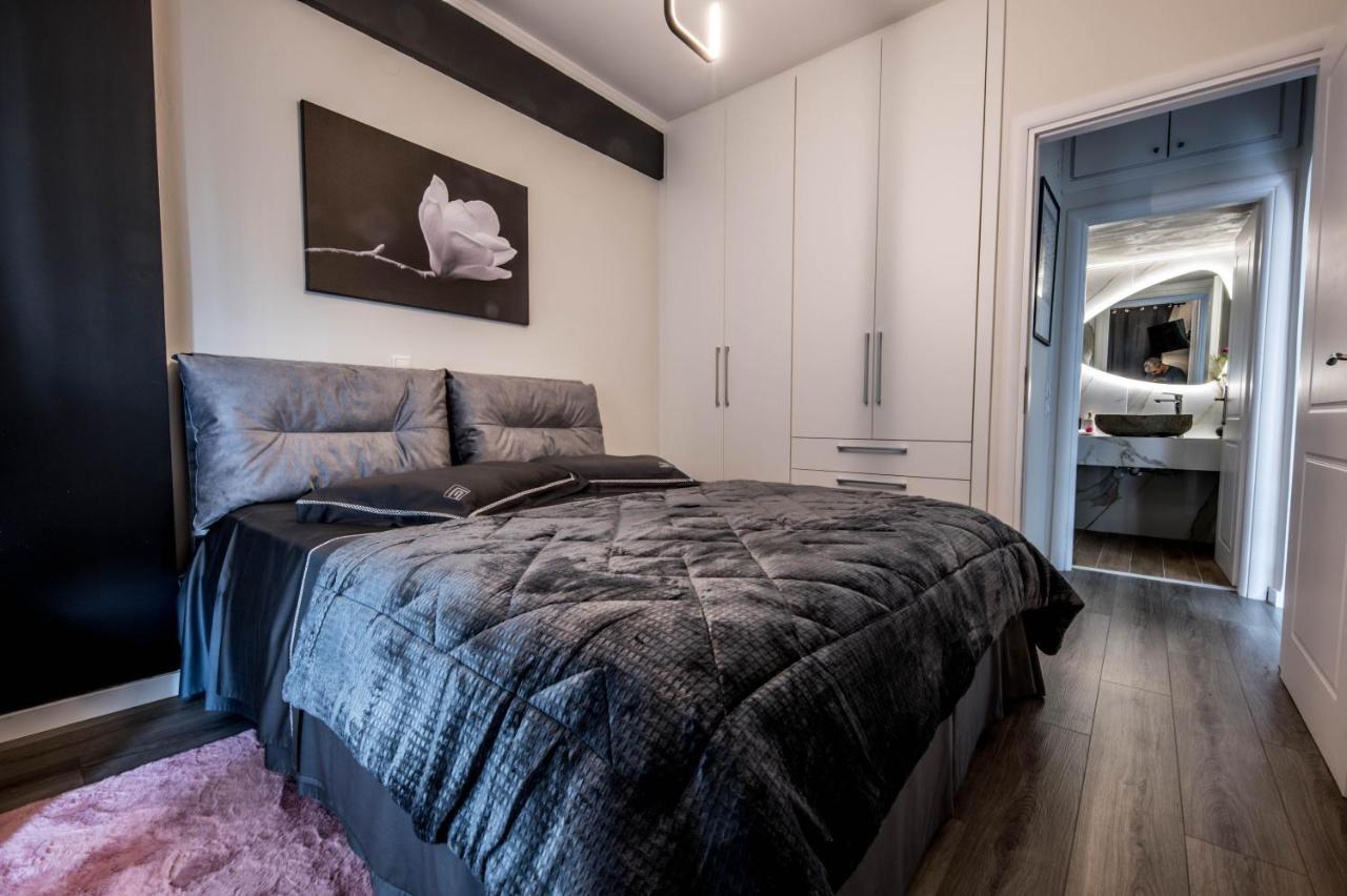 Escape Luxury Apartment ナフプリオ エクステリア 写真