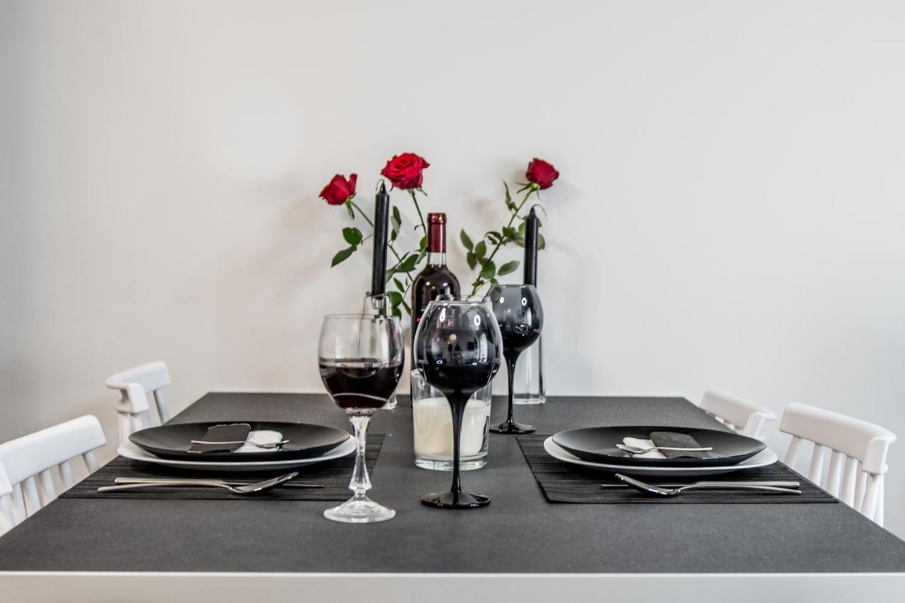 Escape Luxury Apartment ナフプリオ エクステリア 写真